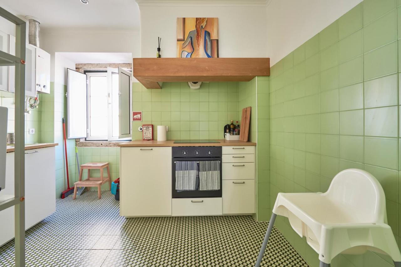 Elegant Riverview Apartment In Historical Lisbona Esterno foto