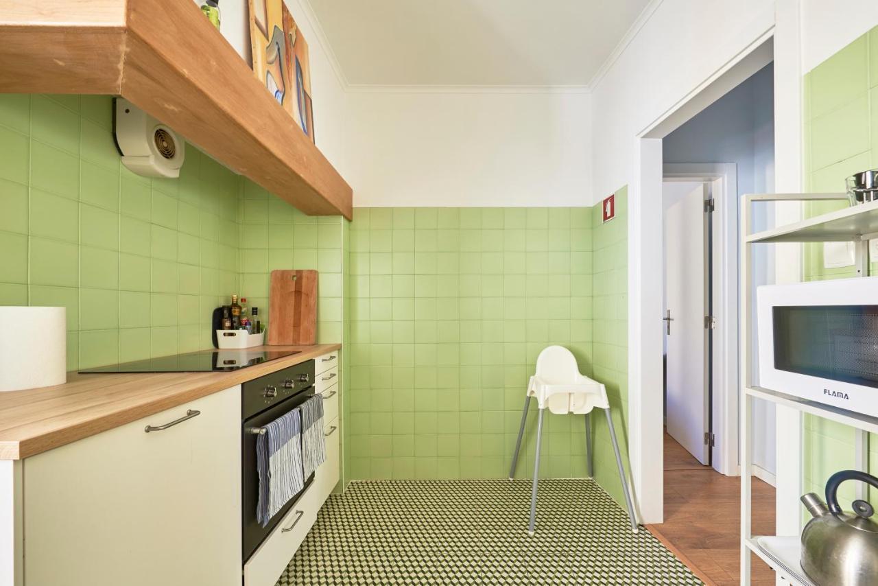 Elegant Riverview Apartment In Historical Lisbona Esterno foto