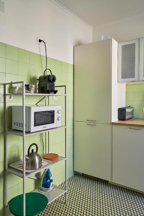 Elegant Riverview Apartment In Historical Lisbona Esterno foto