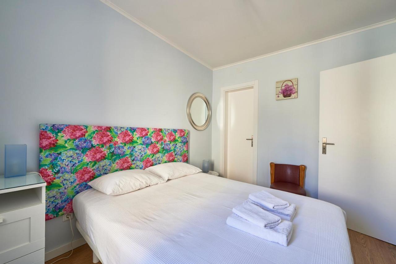 Elegant Riverview Apartment In Historical Lisbona Esterno foto