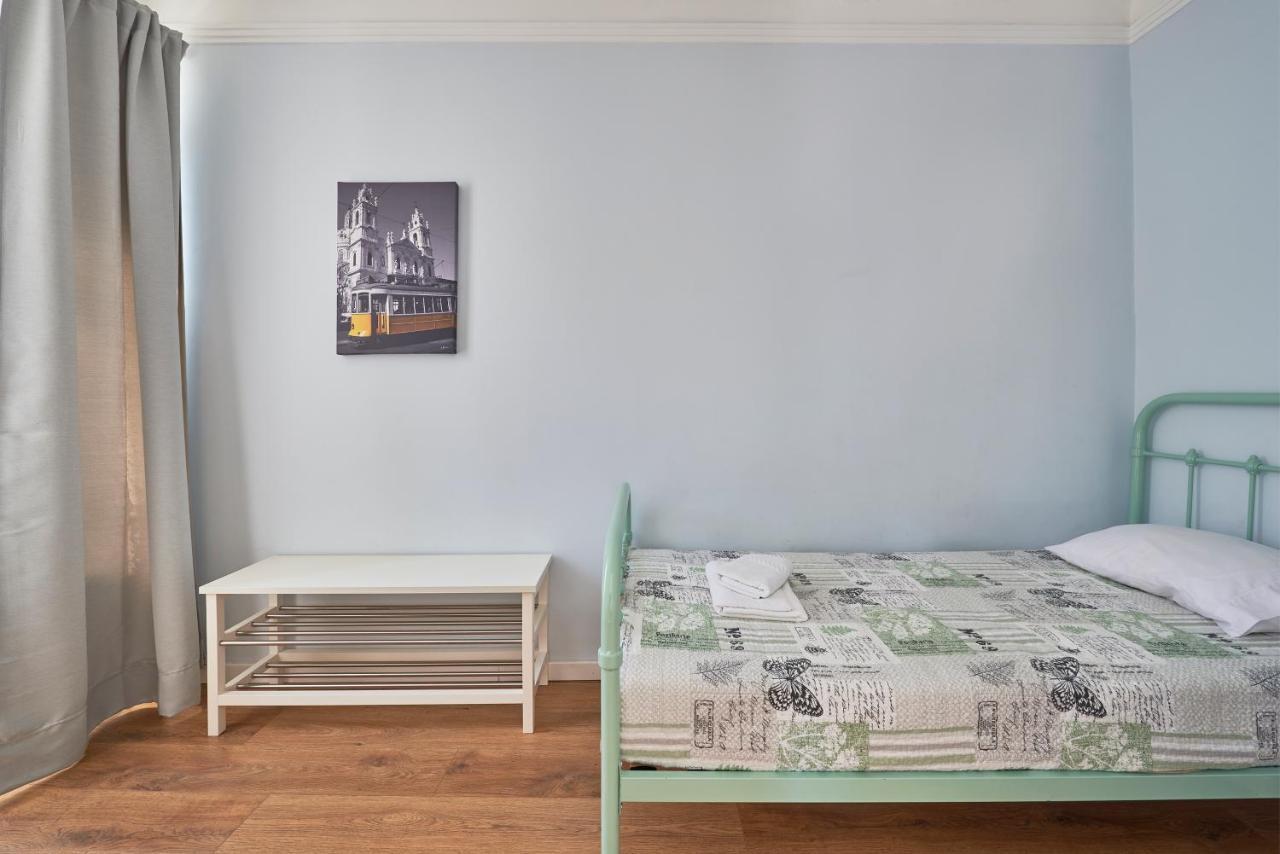 Elegant Riverview Apartment In Historical Lisbona Esterno foto