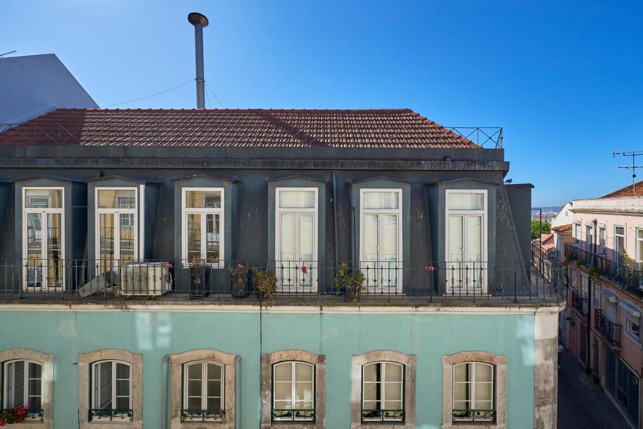 Elegant Riverview Apartment In Historical Lisbona Esterno foto